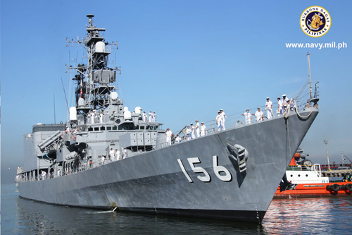 マニラ港に寄港した護衛艦「せとぎり」=フィリピン海軍提供